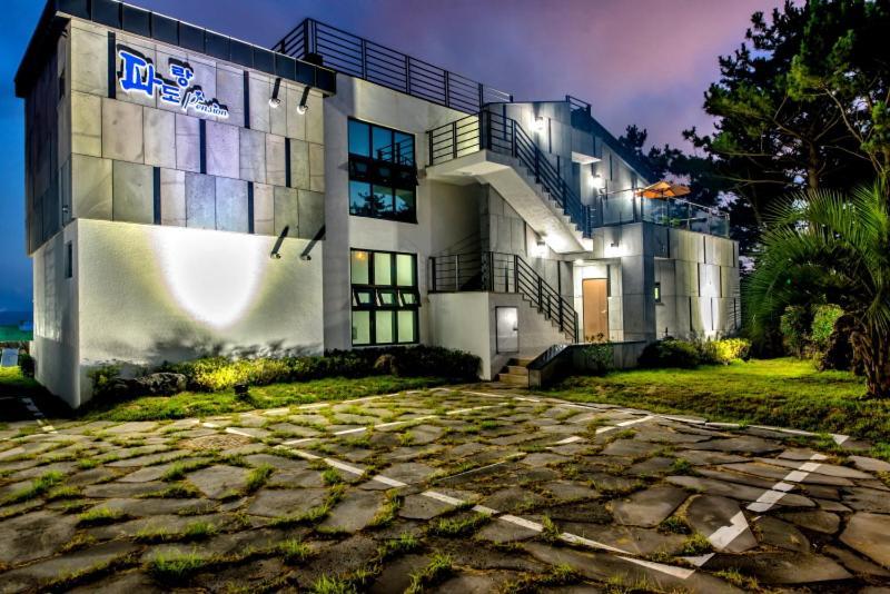 Sea And Wave Seogwipo Exterior foto